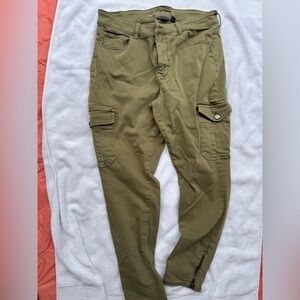American Eagle Skinny Cargo Pants